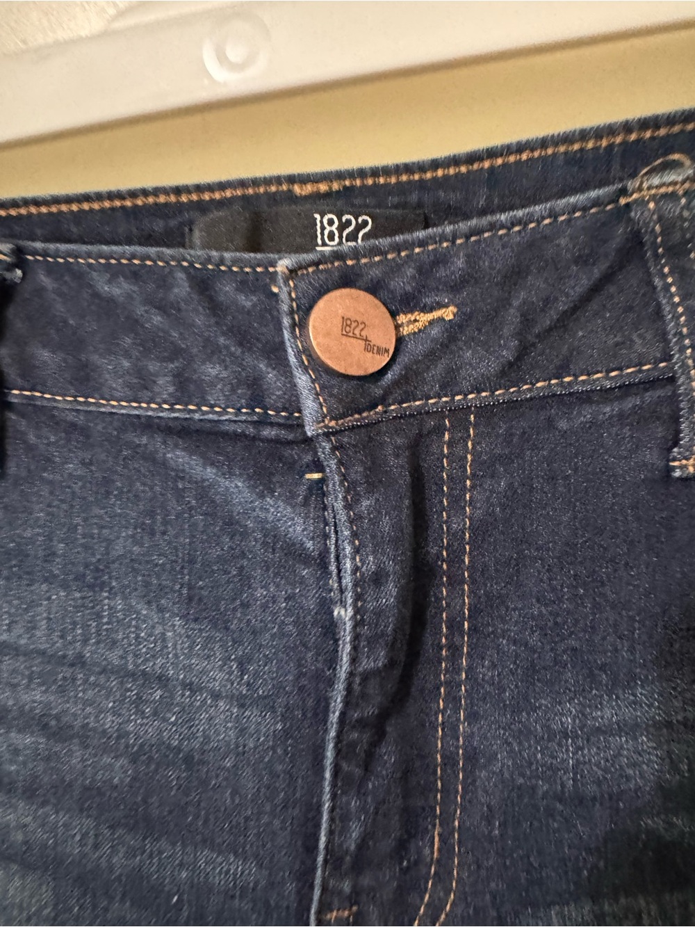 NWOT 1822 Denim Women’s Dark Blue Skinny Jeans - Picture 3 of 7